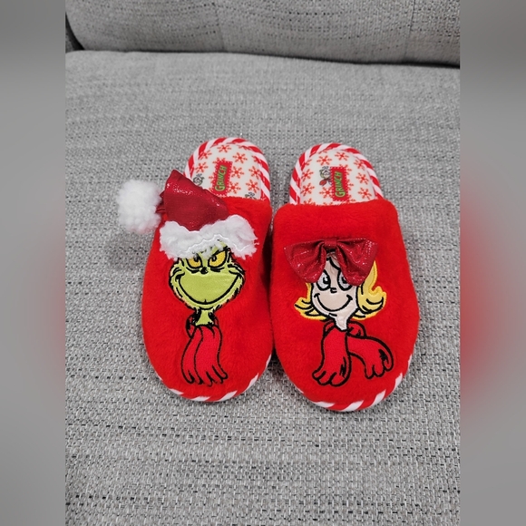 Kids grinch slippers size13/1 - Picture 2 of 8